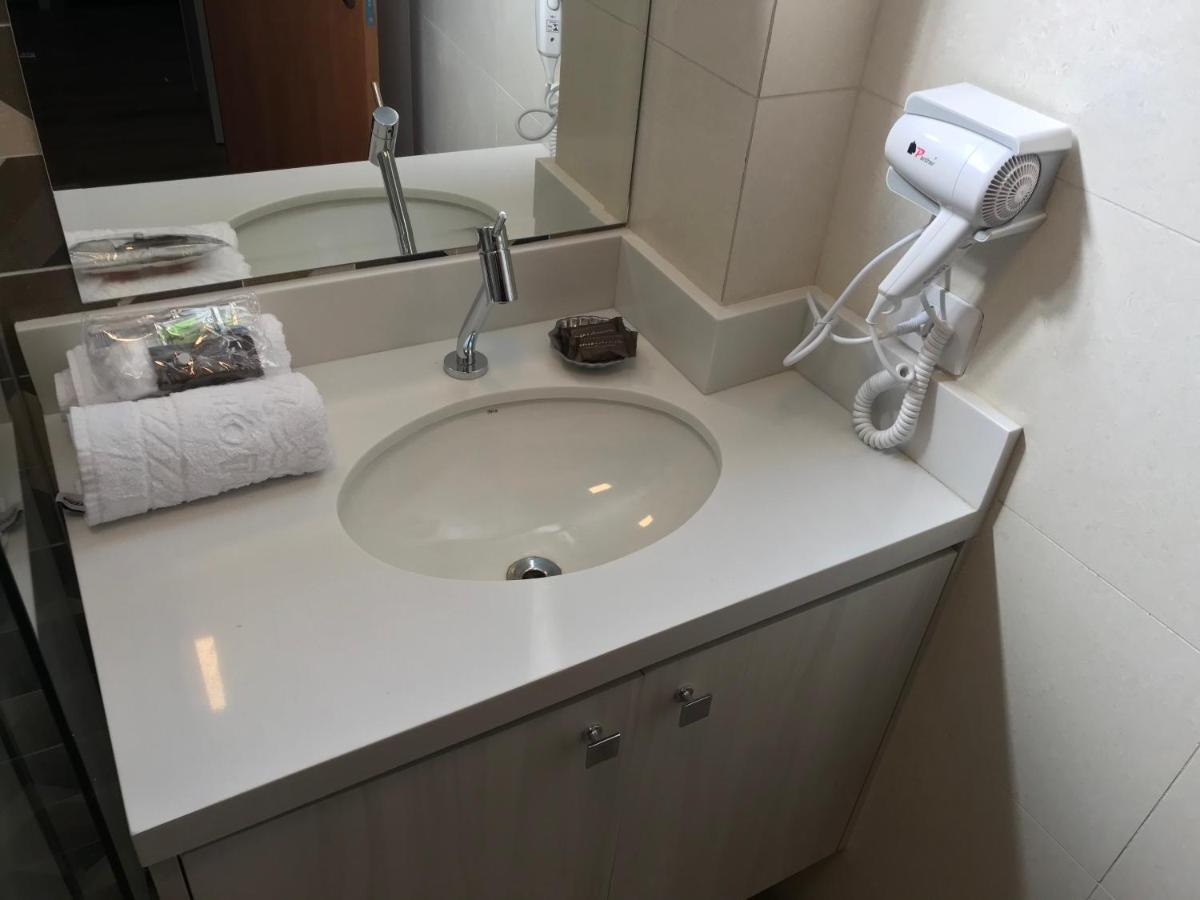 Appartamento Liberdade 1 QT + Sofá Cama - 200m Metrô. Novo! San Paolo Esterno foto